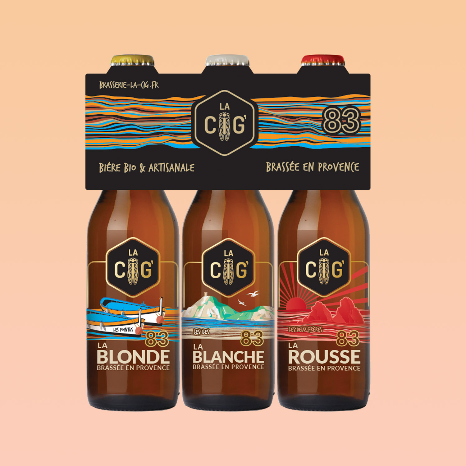 trois bouteilles de bières avec des étiquettes transparentes pour la brasserie La Cig, située à la Seyne-sur-Mer dans le Var, les trois bouteilles sont mises dans un packaging noir avec le logo crées par Yunaima Oyola